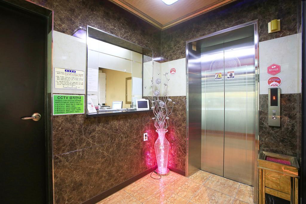 Real Boutique Hotel Seoul Exterior photo